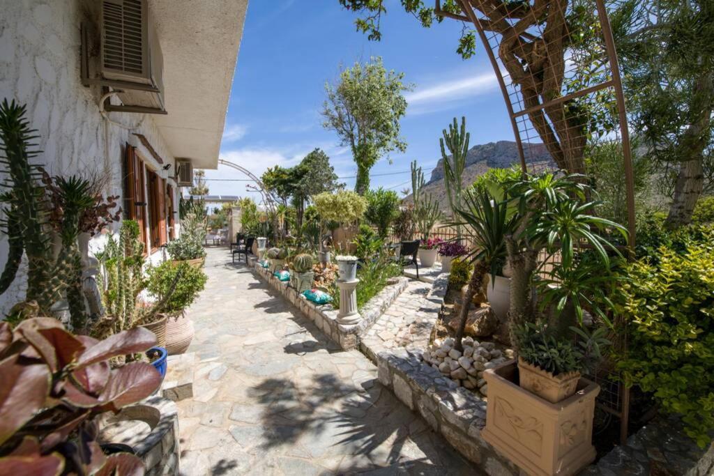 Villa Renas Secret Garden House à La Canée Extérieur photo